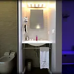 Wrooms